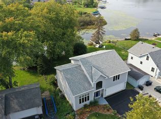 9780 271st Ave, Trevor, WI 53179