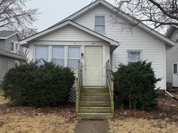 932 42nd Ave, Rock Island, IL 61201