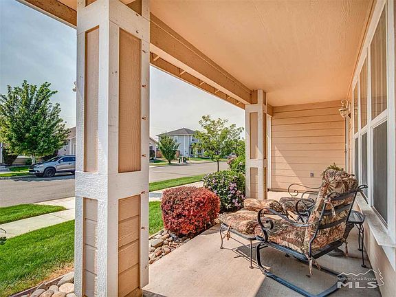 2nd image of 1371 Pin Oak Dr