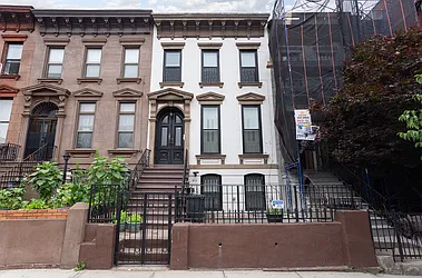 Sold by WorldWide Homes, Inc.