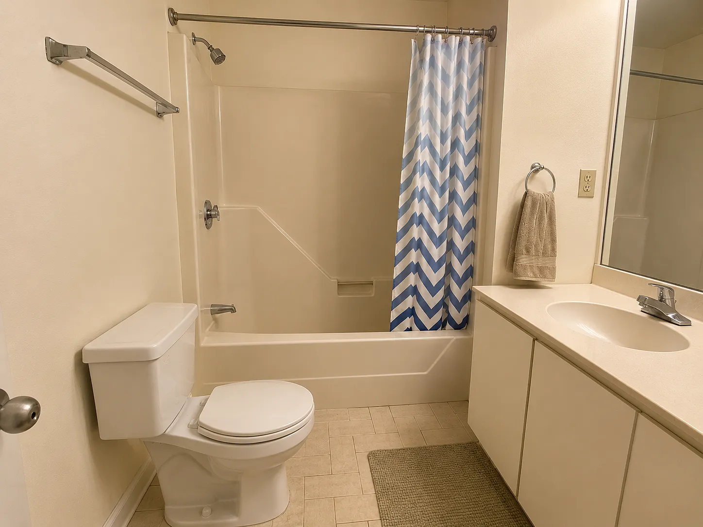 Studio, 470 sqft, $2,800 — Photo 4
