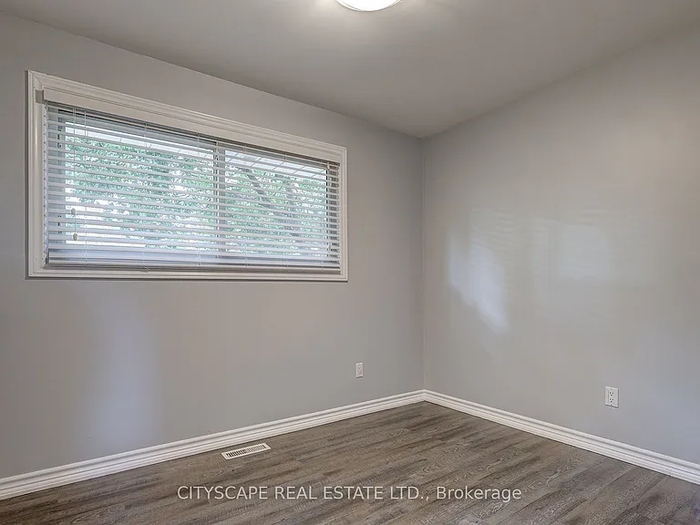 1050 Apache Rd #UPPER — Photo 9