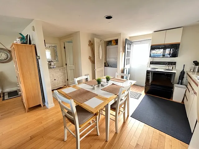 11 Ocean Avenue Ext — Photo 5
