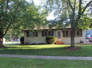 1652 Oriole Ave, Waterloo, IA 50701