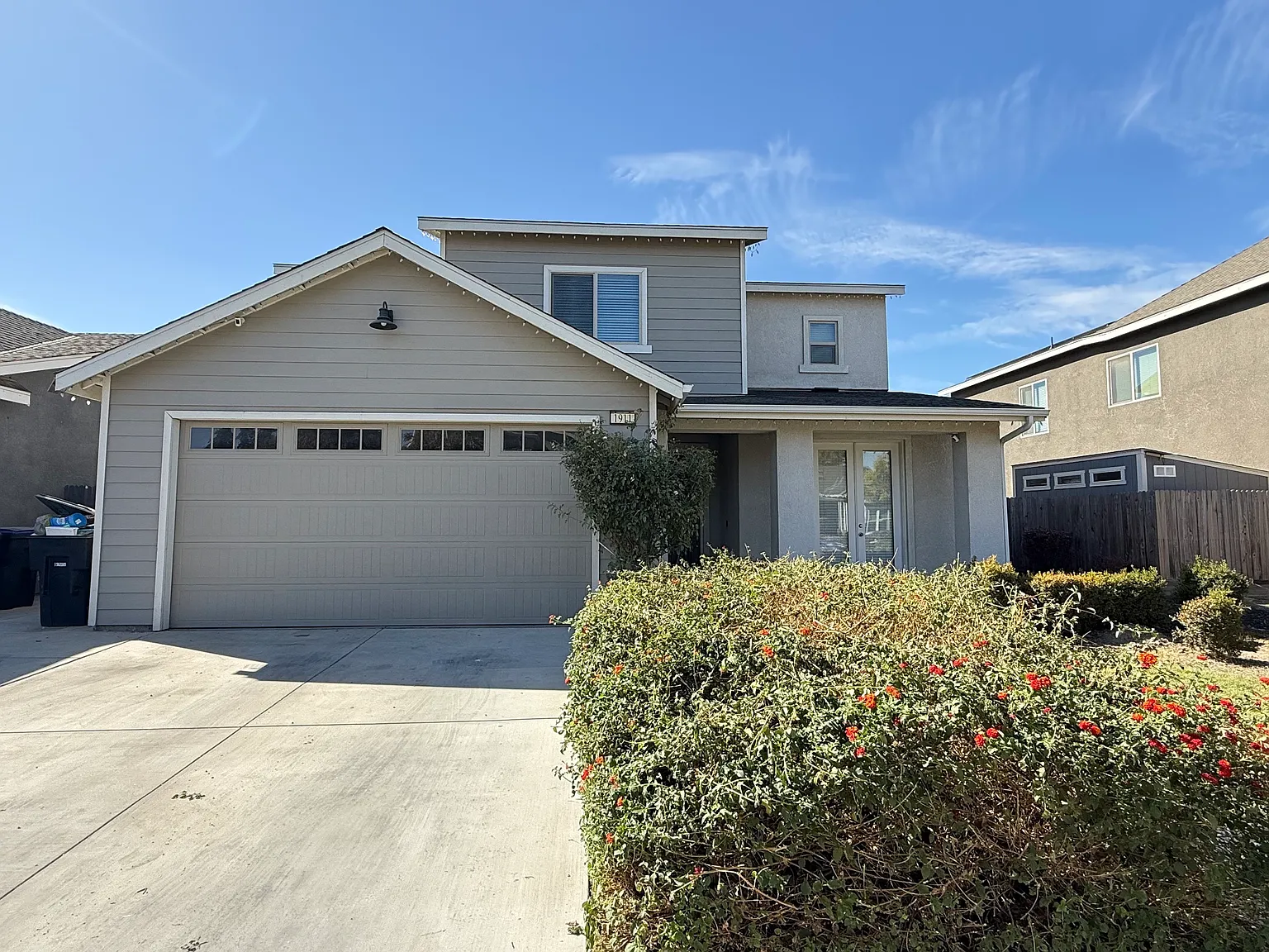 4 bed, 2234 sqft, $3,200 — Photo 1