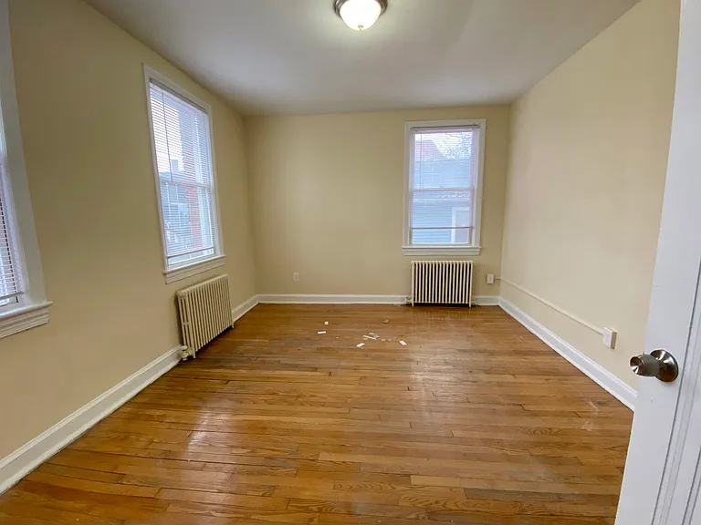 1334 Fort Stevens Dr NW — Photo 11