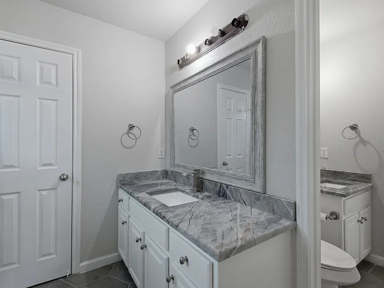 9309 Stonewood Dr — Photo 33