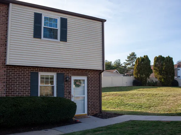 1785 Baron Dr, York, PA 17408