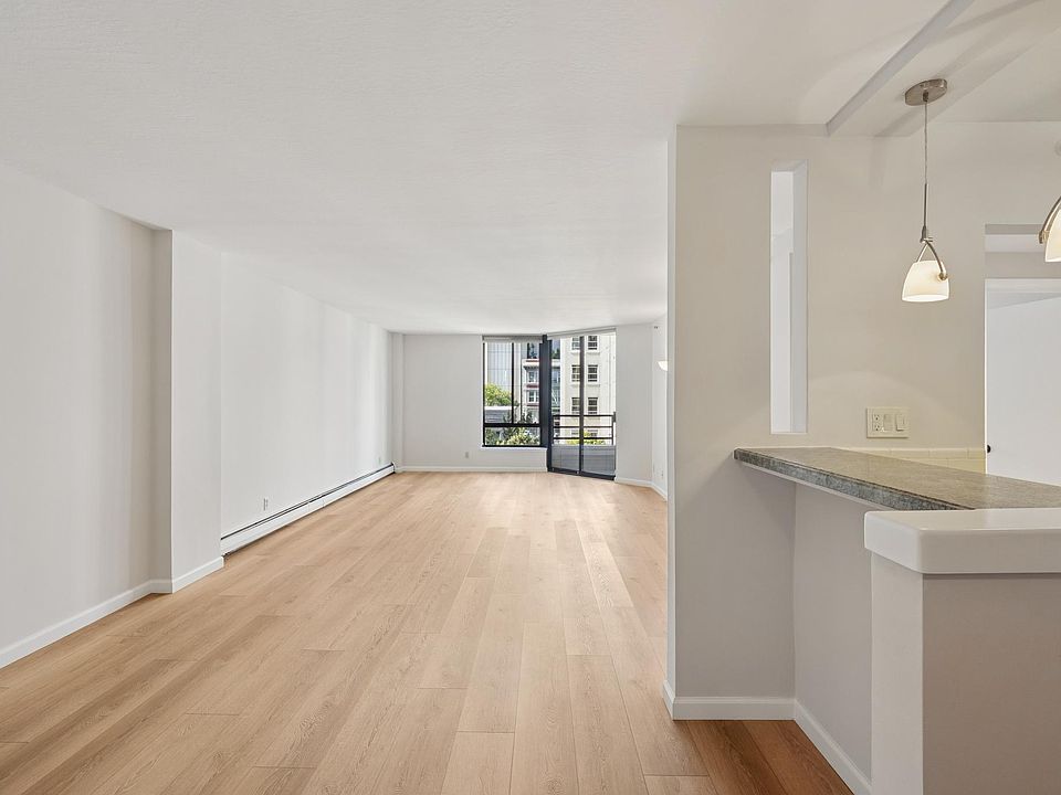 1st image of 900 Bush St APT 712