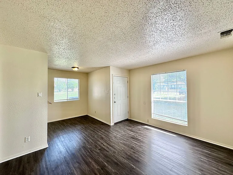 2104 N WS Young Dr — Photo 18