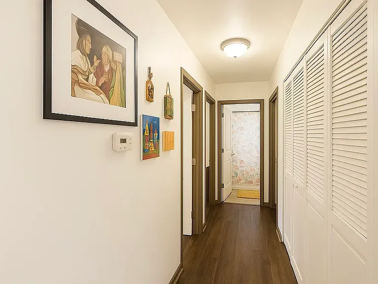 3844 Robinhood Ln — Photo 10