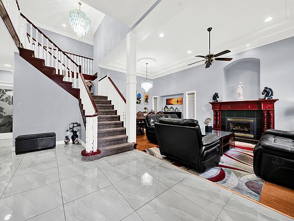 2nd image of 6332 125a St