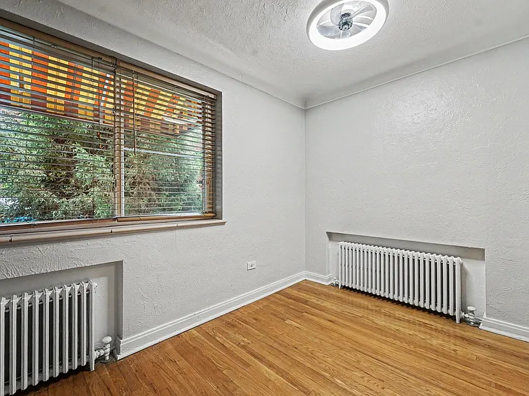 733 E 2nd Ave #105 — Photo 18