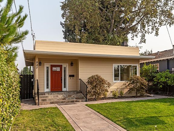 4th image of 547 Jackson Ave