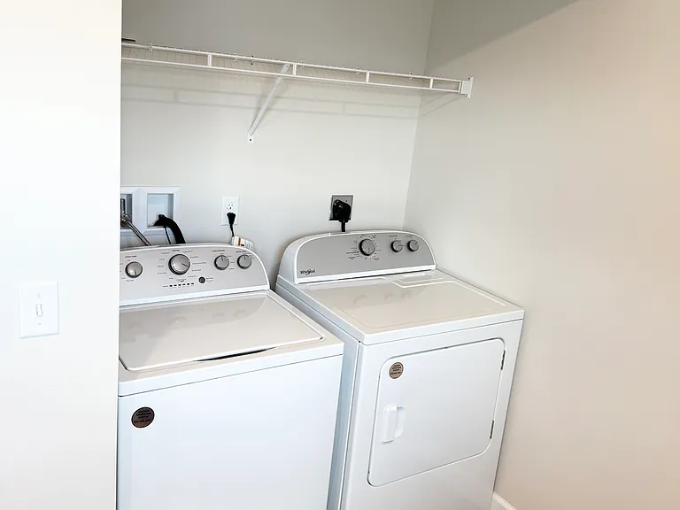 400 Maple Valley Dr — Photo 10