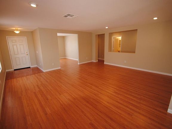 3rd image of 15140 N 156th Ln