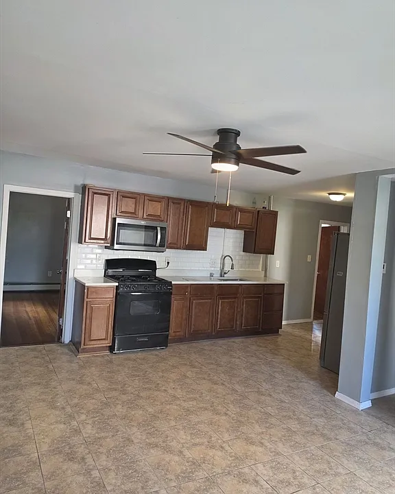 151 Salem St #1