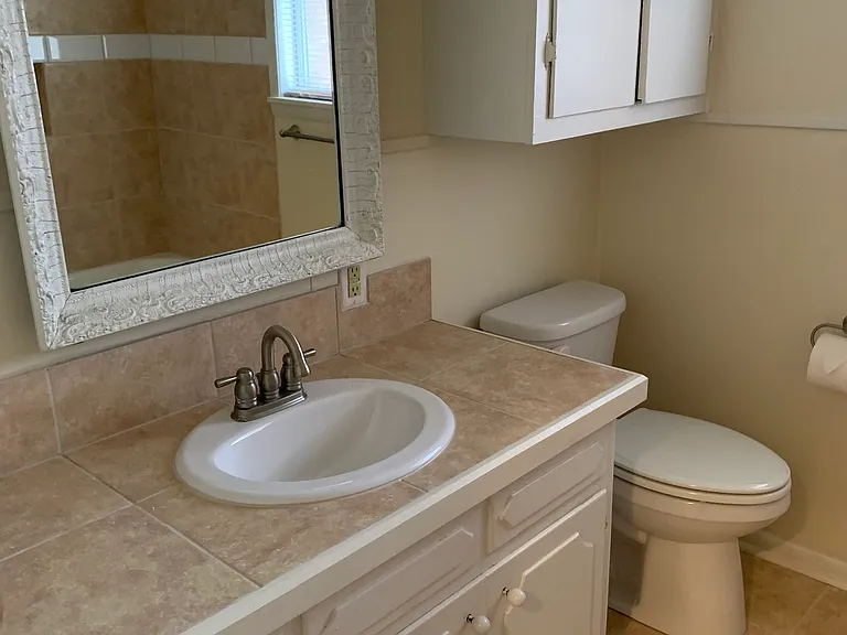 507 E Mitcham St — Photo 5