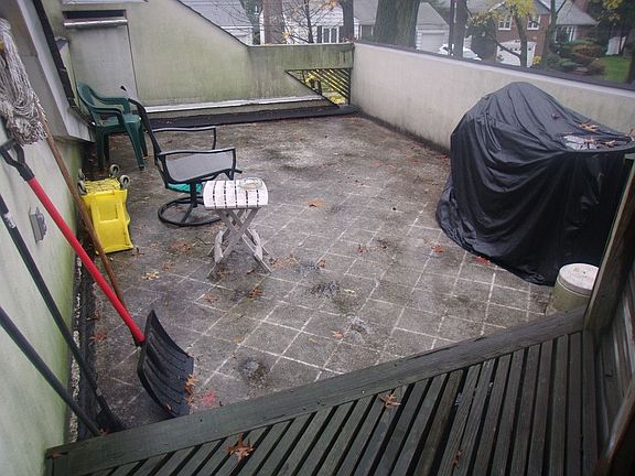 3rd image of 6110 213th St