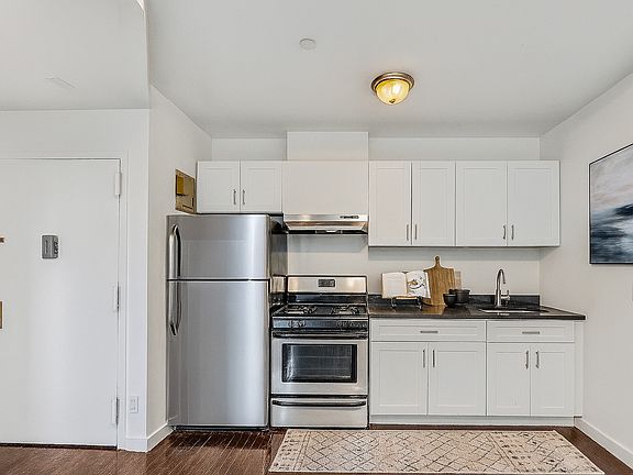 3rd image of 661 Meeker Ave APT 2G