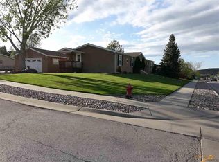800 Flamingo Dr, Rapid City, SD 57701