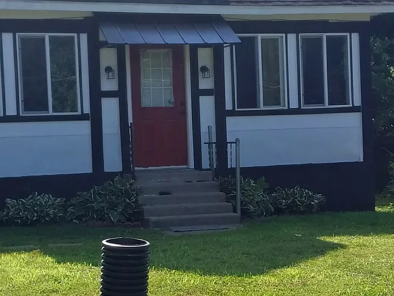 518 Leenhouts St — Photo 19