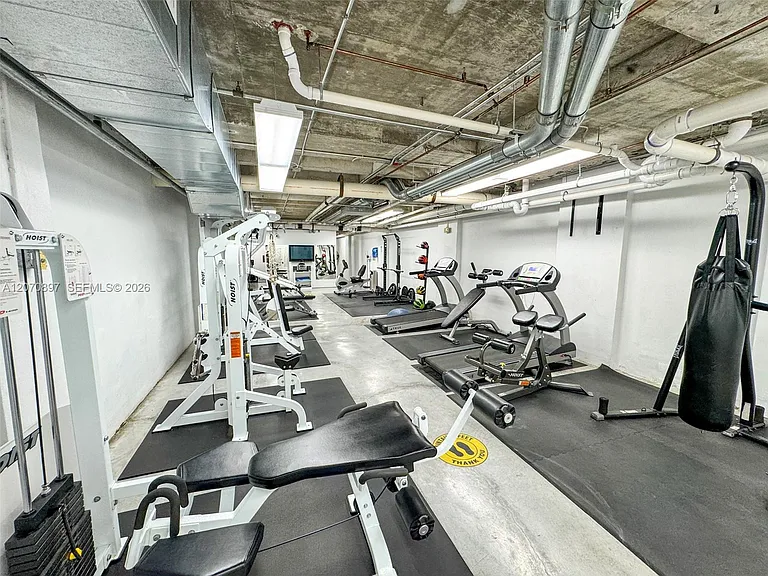 8101 Biscayne Blvd #R-411 — Photo 14