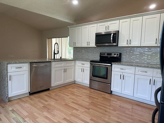 5th image of 9825 NW 54th Pl