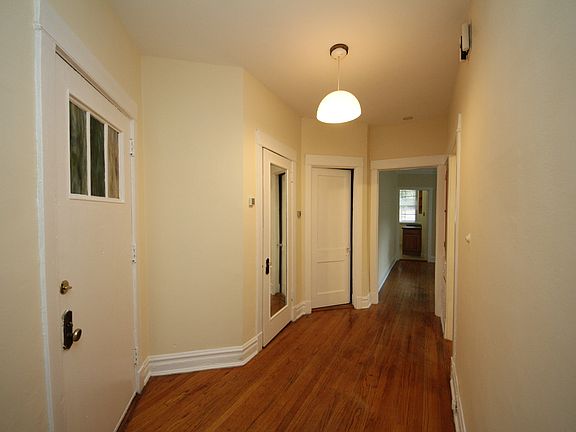 2nd image of 1940 W Farwell Ave APT 3E