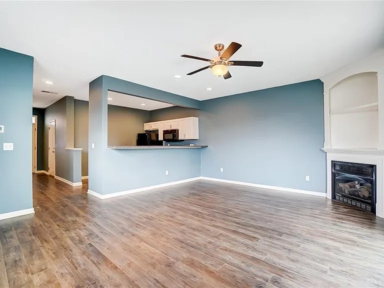 4345 Straight Arrow Rd — Photo 7