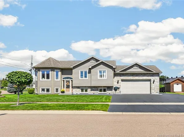 77 Crawford St, Moncton, NB E1G 0H3