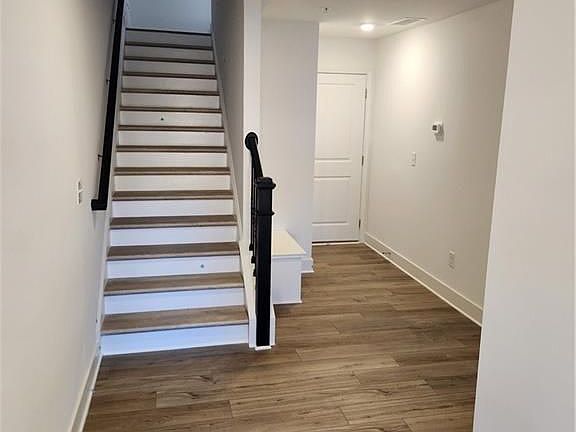 5th image of 113 Agnew Way