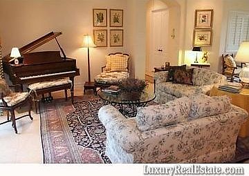 3rd image of 9046 Castle Harbour Cir
