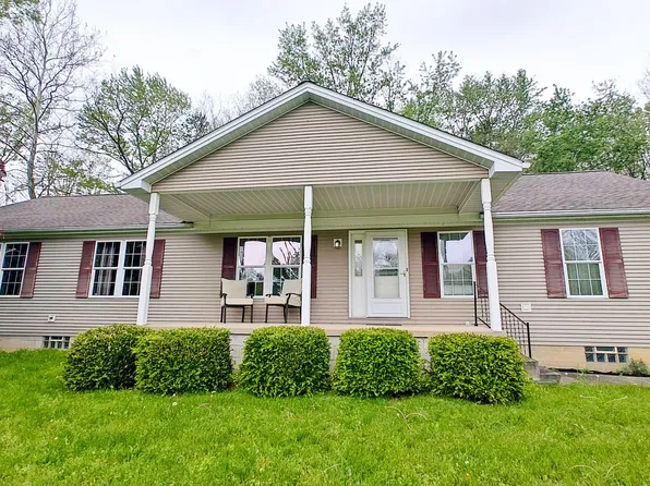 11424 Beard Rd, New Springfield, OH 44443