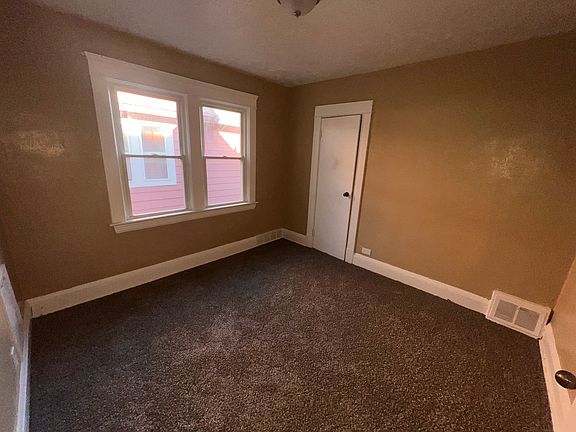 5th image of 10908 Tacoma Ave #Up