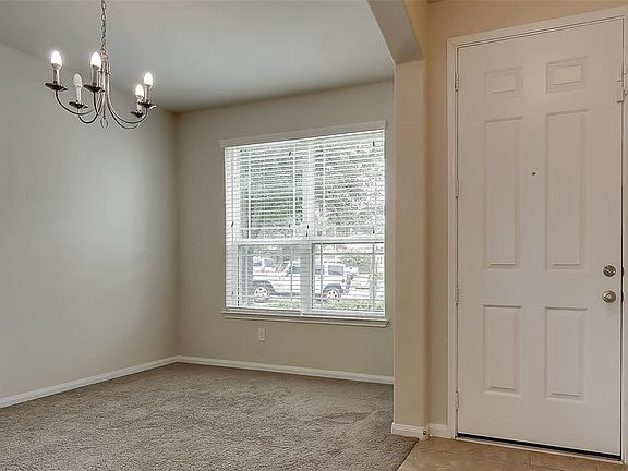 5th image of 2410 Lakecrest Terrace Ct