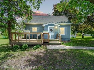 424 N Morrice Rd, Morrice, MI 48857