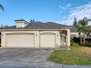 1066 E Oakmont Ave, Fresno, CA 93730
