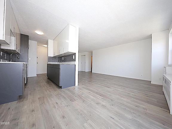 4th image of 4750 59th St APT 9J