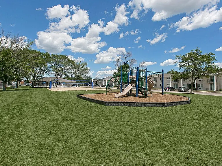 Park Colony — Photo 36
