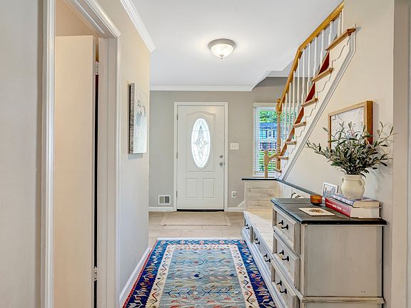 5th image of 4509 Twinbrook Rd