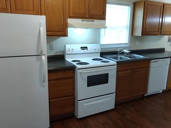 5th image of 383 Lancelot Ln