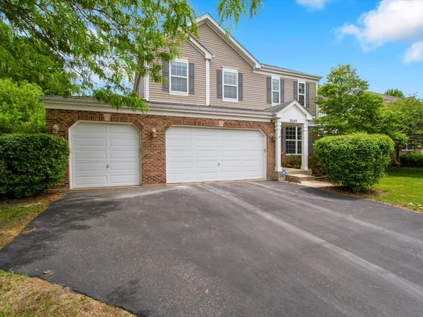 2049 Cabrillo Ln, Hoffman Estates, IL 60192
