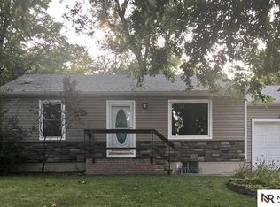 2725 S 36th St, Lincoln, NE 68506