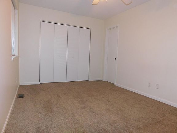 3rd image of 116 Montview Forest Dr