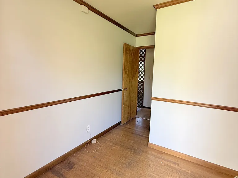 3811 Lakeview Dr NW — Photo 4