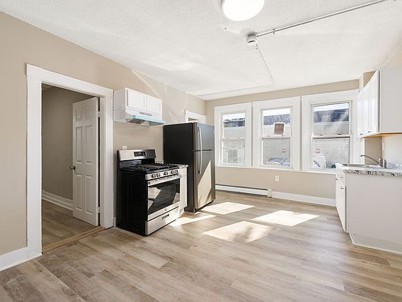 2nd image of 50 Common St APT 1