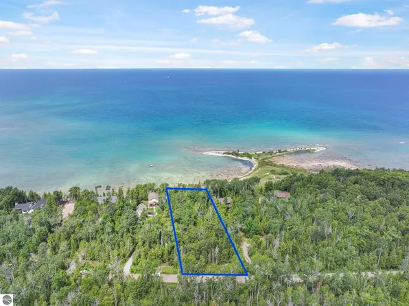 14935 N Cathead Bay Dr, Northport, MI 49670