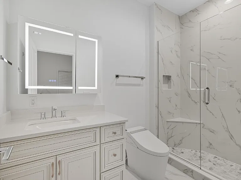 200 Ocean Crest Dr #1111 — Photo 37