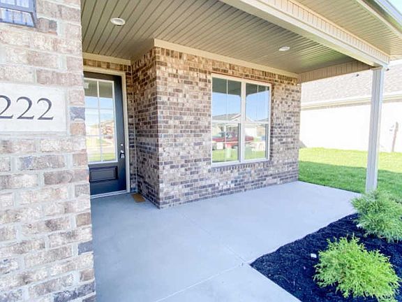 3rd image of 222 Windward Way